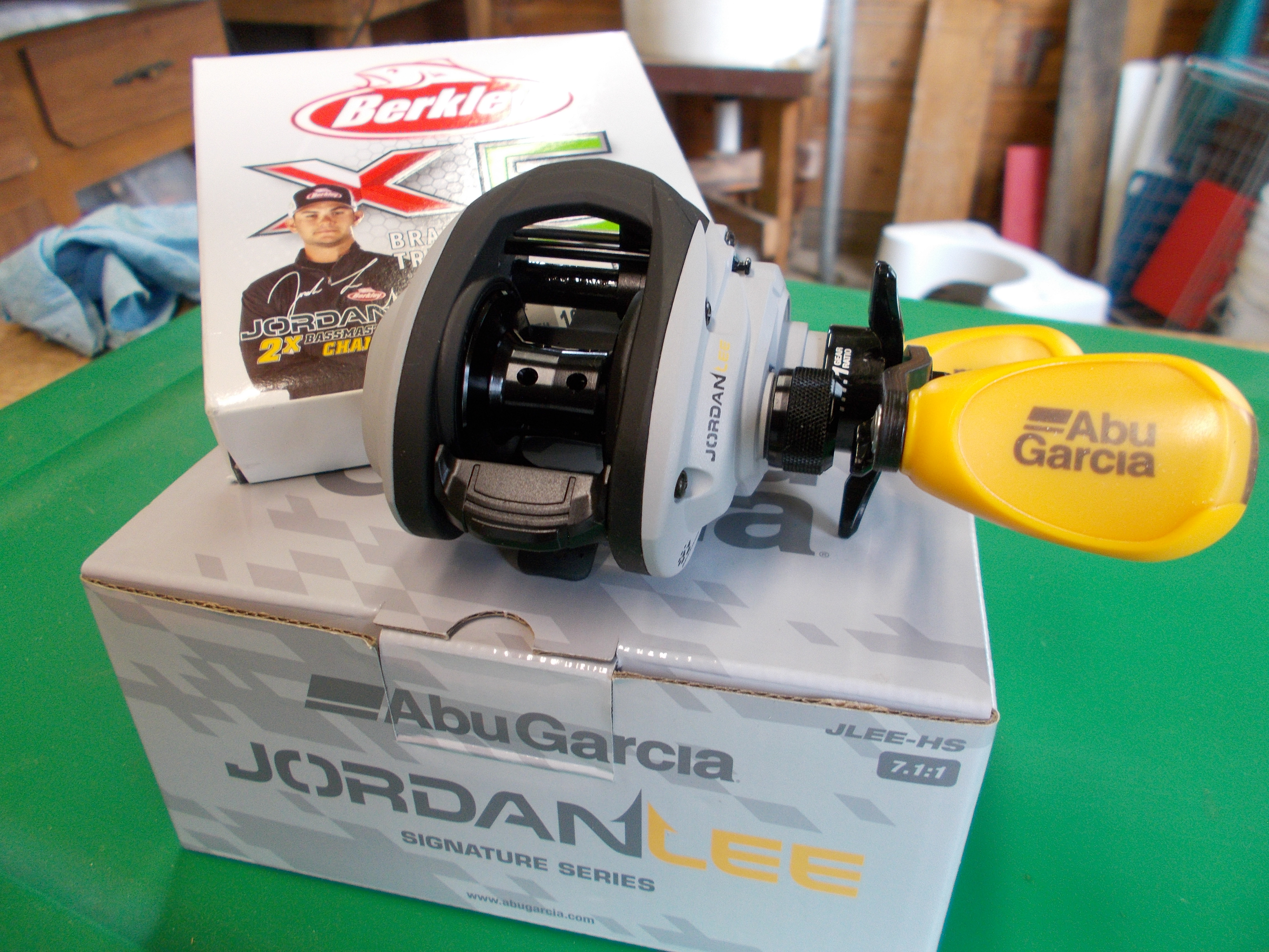 ABU GARCIA JORDAN LEE LOW PROFILE BAITCASTER FISHING TOYS ABU GARCIA JORDAN LEE LOW PROFILE BAITCASTER FISHING TOYS
